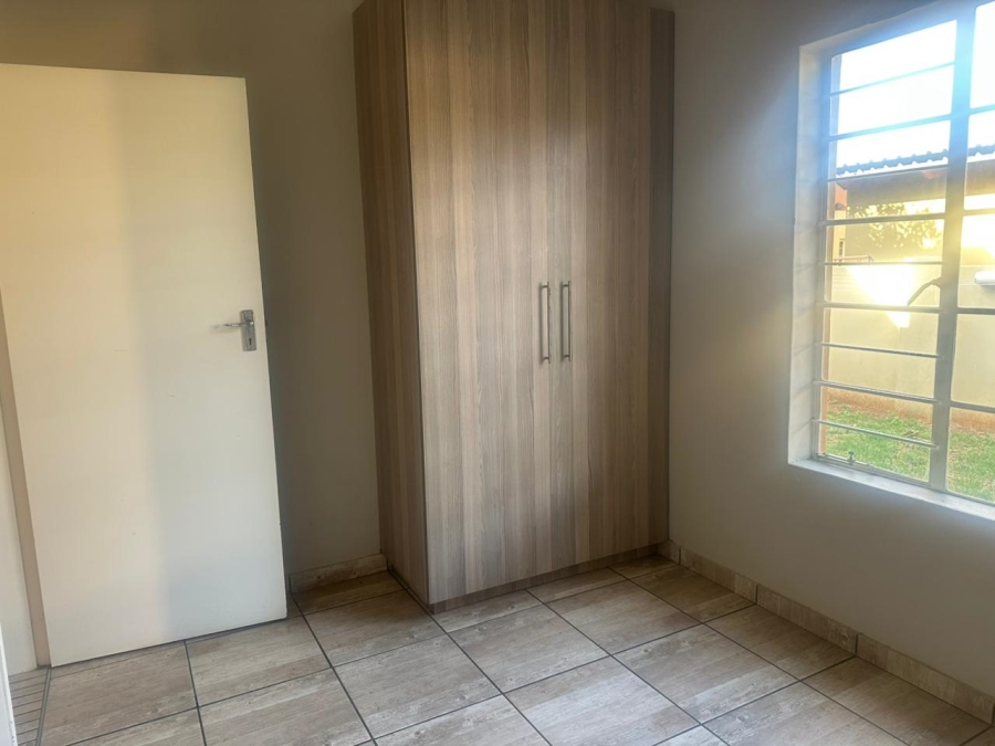 To Let 3 Bedroom Property for Rent in Waterval East North West